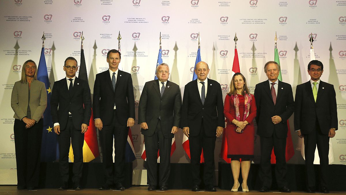 وزراء خارجية مجموعة السبع إضافة إلى فيديريكا موغريني المفوضة العليا السابقة للشؤون الخارجية والأمنية في الاتحاد الأوروبي 