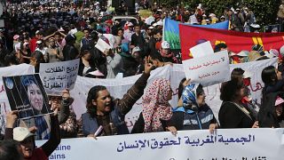 نساء مغربيات خرجن إلى شوارع العاصمة المغربية الرباط، بمناسبة اليوم العالمي للمرأة  08/03/2015