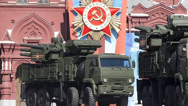 Rus yapımı kısa ve orta menzilli karadan havaya füze ve uçaksavar topçu sistemi Pantsir Rus yapımı kısa ve orta menzilli karadan havaya füze ve uçaksavar topçu sistemi Pantsir