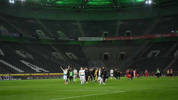 Coronavirus: Bundesliga will Spielbetrieb ab Dienstag unterbrechen Coronavirus: Bundesliga will Spielbetrieb ab Dienstag unterbrechen