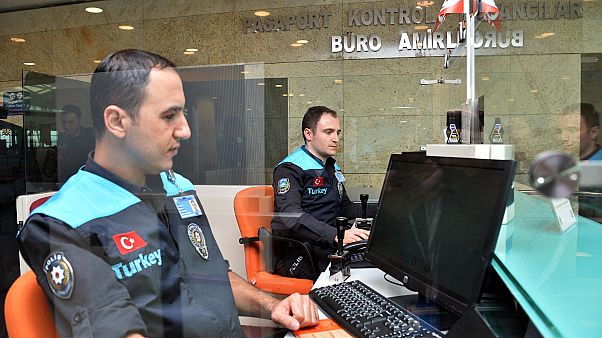 Türkiye tüm hudut kapılarını 9 Avrupa ülkesinden gelen yolculara kapattı Türkiye tüm hudut kapılarını 9 Avrupa ülkesinden gelen yolculara kapattı