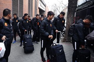 Equipa de futebol de Wuhan de regresso a casa