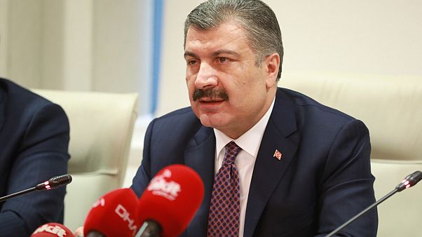 Sağlık Bakanı Koca: Umreden dönen bir vatandaşın koronavirüs testi pozitif çıktı Sağlık Bakanı Koca: Umreden dönen bir vatandaşın koronavirüs testi pozitif çıktı