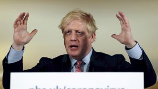 İngiltere Başbakanı Boris Johnson hükümetin koronavirüs ile mücadele stratejisini açıkladı