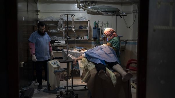 İdlib’de tıbbi yardım sorunu aşılmazsa insani felaket sinyali veriyor İdlib’de tıbbi yardım sorunu aşılmazsa insani felaket sinyali veriyor