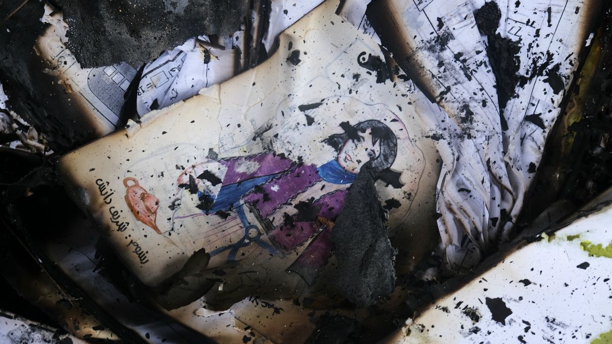  دختربچه پناهجو در آتش‌سوزی کمپ موریا در لسبوس یونان جان باخت