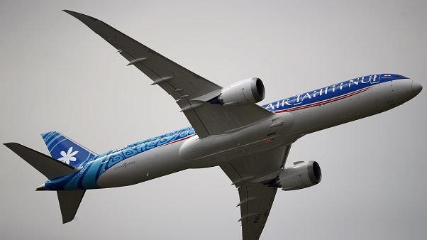 Французская авиакомпания совершила самый длинный внутренний рейс в истории из-за COVID-19 Французская авиакомпания совершила самый длинный внутренний рейс в истории из-за COVID-19
