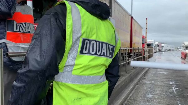 L'Espagne ferme ses frontières terrestres L'Espagne ferme ses frontières terrestres