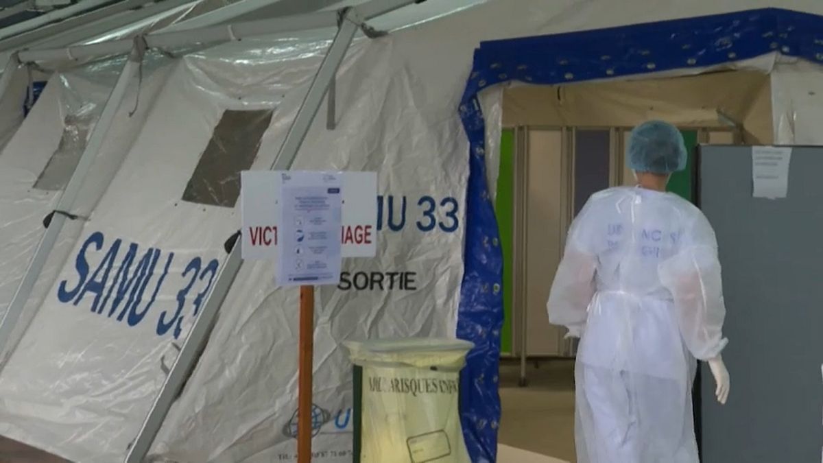 Coronavirus, secondo giorno di quarantena per la Francia 