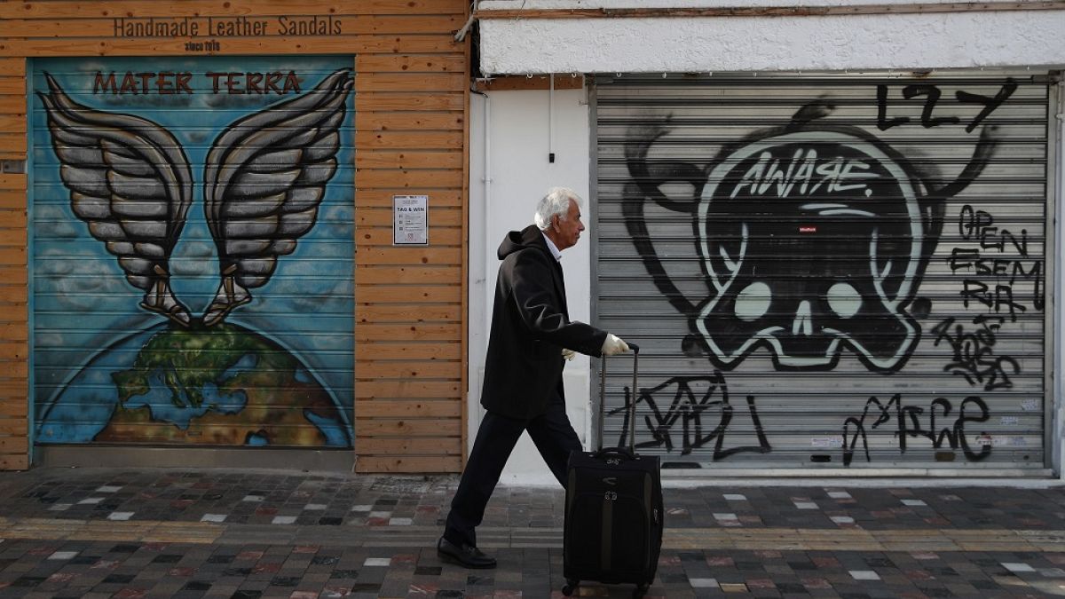 Ελλάδα - COVID-19: Ποιες επιχειρήσεις κλείνουν από Τετάρτη