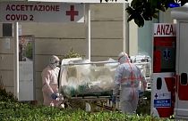 Coronavirus: così l'Italia si riempie di ospedali d'emergenza
