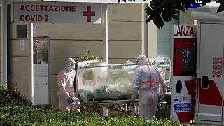 Τις νοσοκομειακές δομές της επεκτείνει η Ιταλία