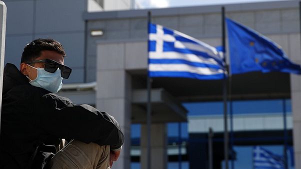 Ελλάδα-COVID-19: 35 νέα κρούσματα - Στους 5 πλέον οι νεκροί Ελλάδα-COVID-19: 35 νέα κρούσματα - Στους 5 πλέον οι νεκροί