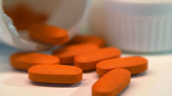 Es verdad que el ibuprofeno puede agravar los síntomas del Covid-19? |  Euronews