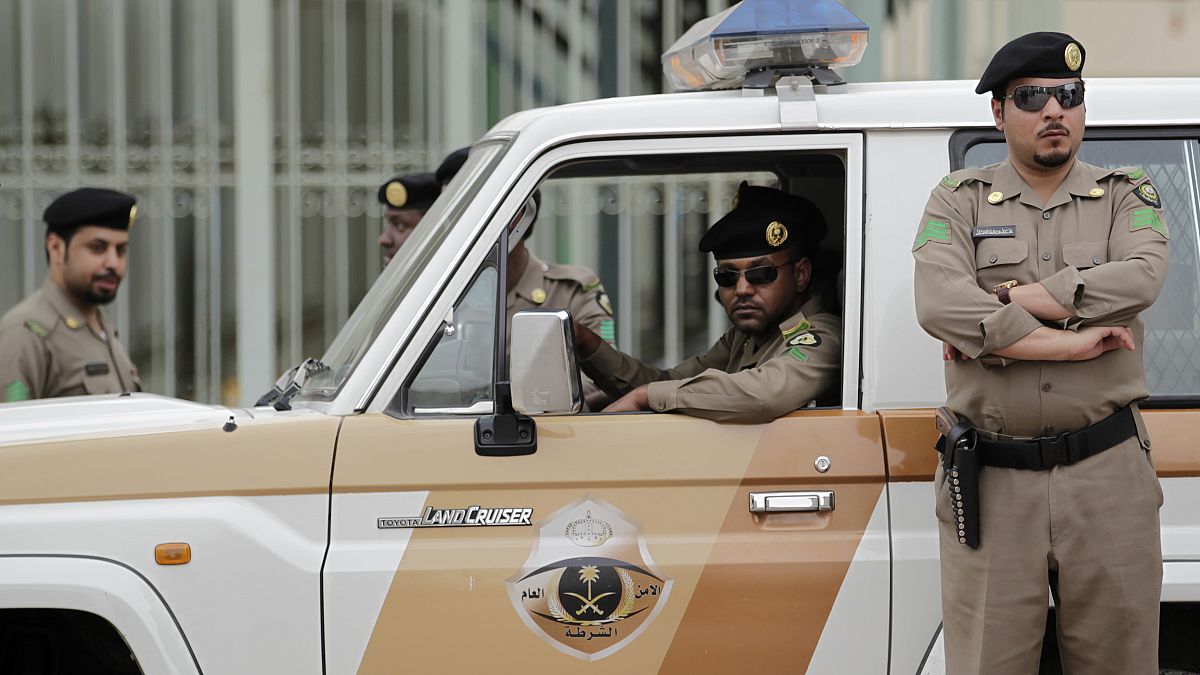 عناصر من قوات الأمن السعودية
