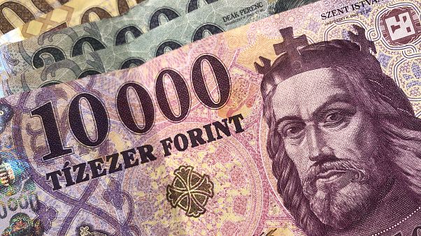 Hiteltörlesztési moratóriumot kér az MNB a lakossági ügyfeleknek a bankoktól Hiteltörlesztési moratóriumot kér az MNB a lakossági ügyfeleknek a bankoktól
