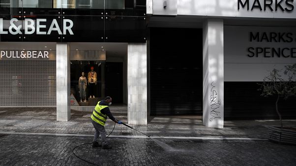 Κλειστά καταστήματα σε όλη την Ελλάδα Κλειστά καταστήματα σε όλη την Ελλάδα