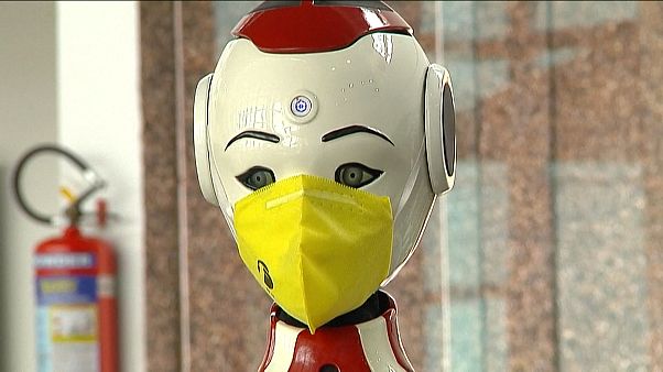Robotokat hívtak segítségül a járvány megfékezésére Indiában Robotokat hívtak segítségül a járvány megfékezésére Indiában