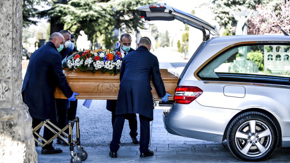 475 nouveaux morts en un seul jour, le sinistre bilan de ce mercredi en Italie