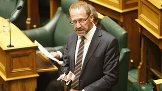 تصویب لایحه جرم زدایی از سقط جنین در پارلمان نیوزیلند