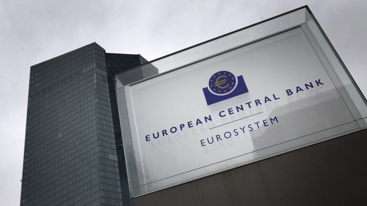 Acalmia nas bolsas europeias após anúncio do BCE