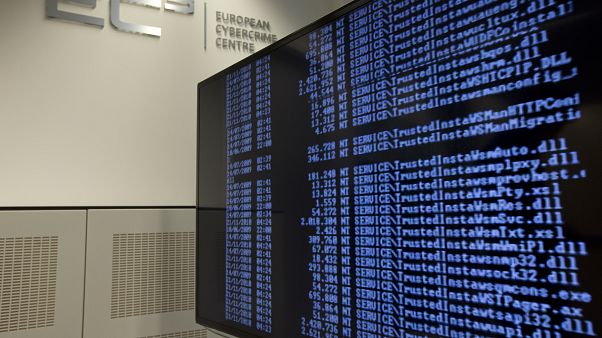 Los virus informáticos infectan tanto como los biológicos Los virus informáticos infectan tanto como los biológicos