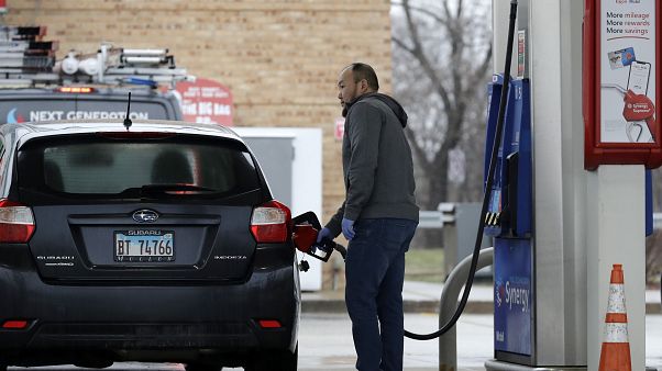 Petrol fiyatlarını koronavirüs (Covid-19) ve Rusya-Suudi Arabistan restleşmesi vurdu Petrol fiyatlarını koronavirüs (Covid-19) ve Rusya-Suudi Arabistan restleşmesi vurdu
