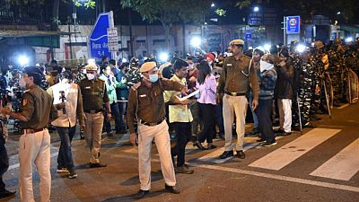 Índia enforca culpados de violação em grupo