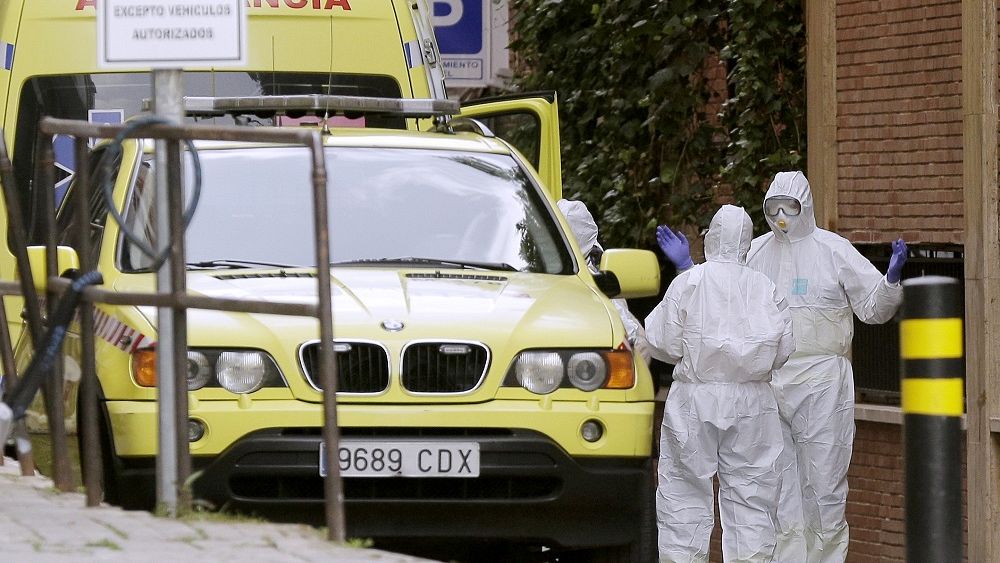 Le coronavirus continue de battre à mort les Italiens : le bilan dépasse les 4 000 décès