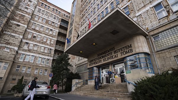 Csaknem kétszáz lélegeztetőgép érkezik Kínából a következő napokban Csaknem kétszáz lélegeztetőgép érkezik Kínából a következő napokban