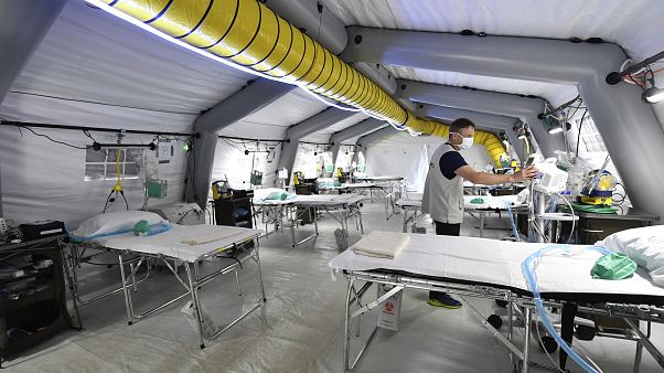 В Италии вновь рекордное число жертв коронавируса, но пик эпидемии ещё не пройдет В Италии вновь рекордное число жертв коронавируса, но пик эпидемии ещё не пройдет