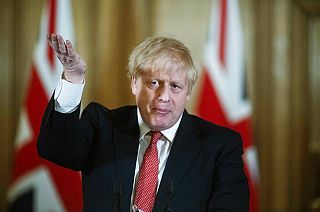 COVID-19: "pubs" fecham portas