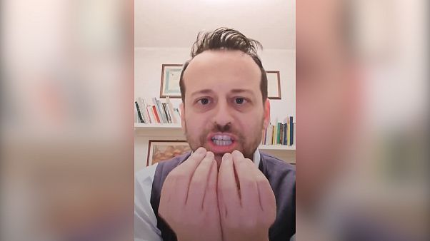 İtalyan belediye başkanından sokağa çıkanlara tepki: Ne zamandır koşmaya bu kadar meraklısınız! İtalyan belediye başkanından sokağa çıkanlara tepki: Ne zamandır koşmaya bu kadar meraklısınız!