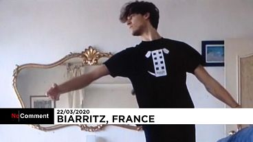 Coronavirus: Pariser Opernstar trainiert zu Hause