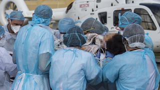 فرنسا: وفاة أول طبيب بعد إصابته بفيروس كورونا