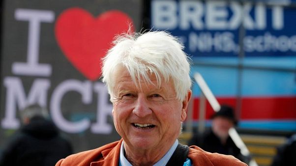 Stanley Johnson kommt zu einer Pressekonferenz in Manchester, Oktober 2019. Stanley Johnson kommt zu einer Pressekonferenz in Manchester, Oktober 2019.