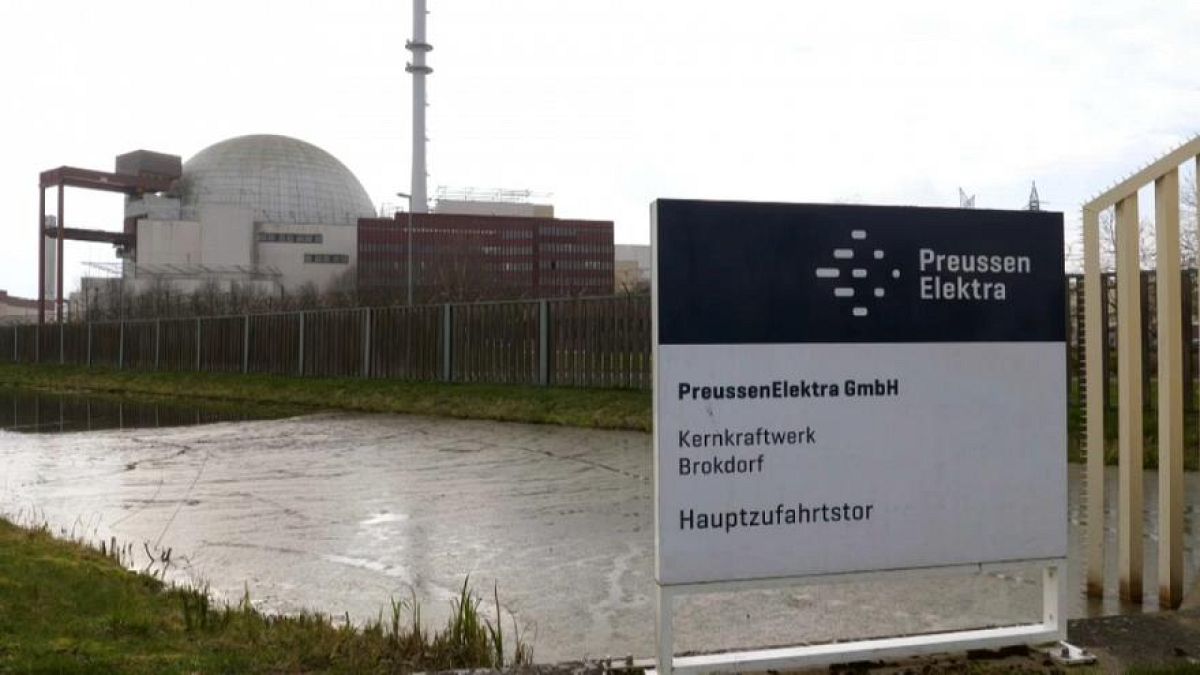  سكان بروكدورف الألمانية قلقون على مستقبلهم بعد إغلاق محطة الطاقة النووية 