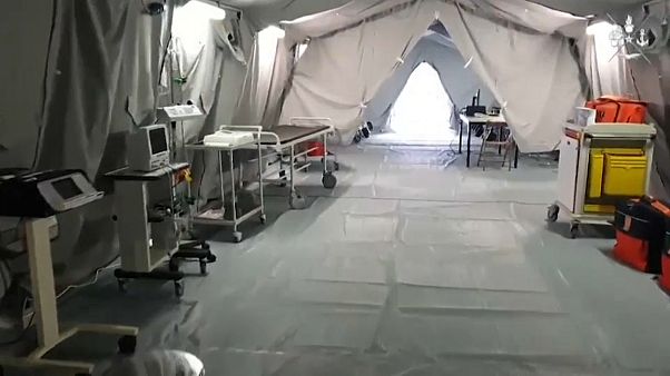 В Италии за сутки от коронавируса умер 601 человек, на 50 меньше, чем накануне В Италии за сутки от коронавируса умер 601 человек, на 50 меньше, чем накануне