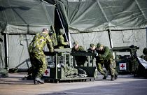Schweden baut Notfallkinik, Dänemark verlängert Maßnahmen