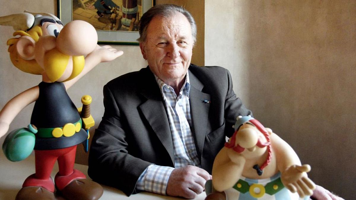Astérix comic books cartoonist Albert Uderzo dies aged 92