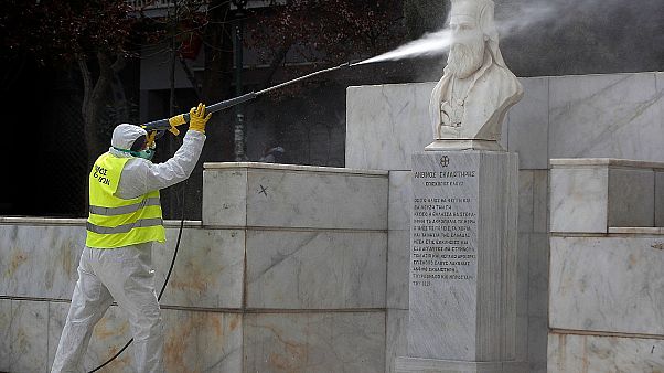 Έρευνα ΕΒΕΑ: Εξαιρετικά ανήσυχοι οι Έλληνες για τον κορονοϊό Έρευνα ΕΒΕΑ: Εξαιρετικά ανήσυχοι οι Έλληνες για τον κορονοϊό