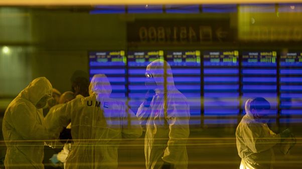 España supera a China en muertes por coronavirus con 3.434 España supera a China en muertes por coronavirus con 3.434