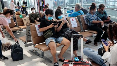 التطبيقات الذكية حين تسهم في ردع كورونا وتخترق خصوصياتنا