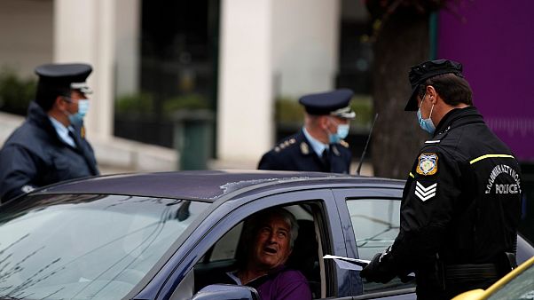 Πώς εξελίσσεται η απαγόρευση μετακινήσεων σε Ελλάδα και Κύπρο - Πόσες παραβάσεις βεβαιώθηκαν Πώς εξελίσσεται η απαγόρευση μετακινήσεων σε Ελλάδα και Κύπρο - Πόσες παραβάσεις βεβαιώθηκαν