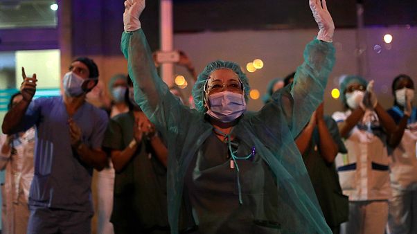 'Tweet us', doctors tell Spaniards during lockdown 'Tweet us', doctors tell Spaniards during lockdown