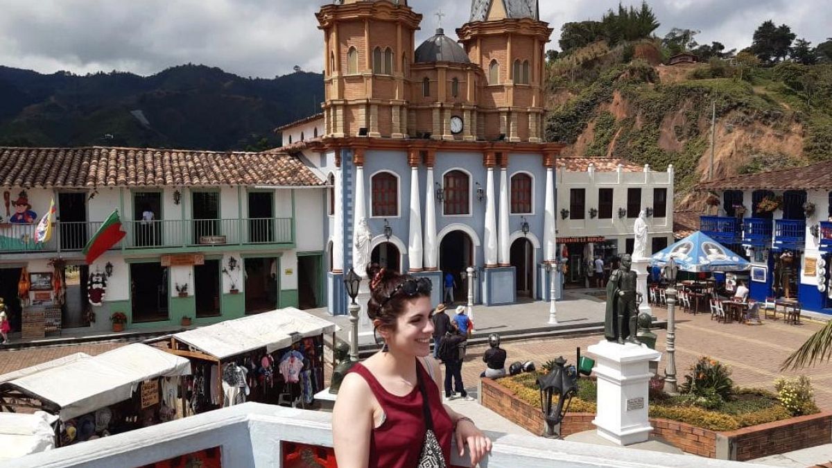 Coronavirus: l'odissea di una ragazza spagnola in Colombia, tra razzismo e burocrazia