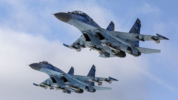 Rus savaş uçağı Su-27 Rus savaş uçağı Su-27