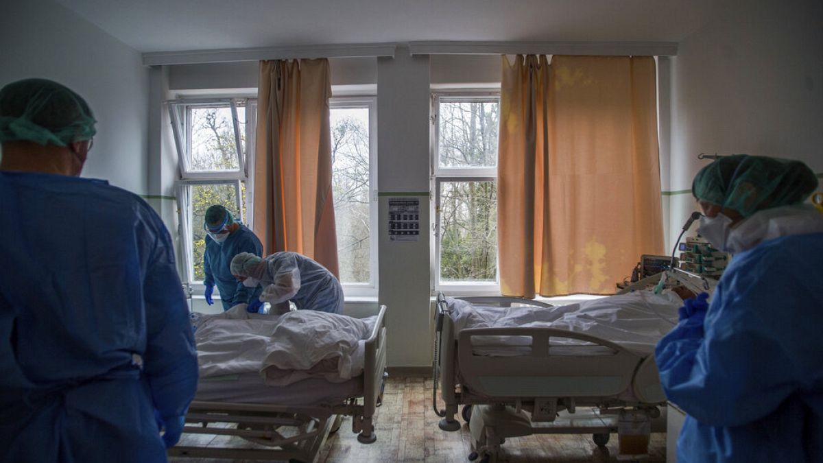 Koronavírusos páciensek kezelése az Országos Korányi Pulmonológiai Intézetben, Budapesten