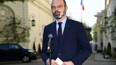 Allocution du Premier ministre français Edouard Philippe devant le ministère de l'Intérieur, à Paris, le 27 mars 2020