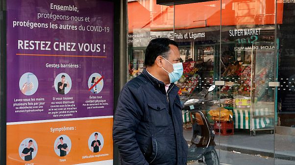 Franceses vão ter de continuar em distanciamento social para lá de 31 de março Franceses vão ter de continuar em distanciamento social para lá de 31 de março